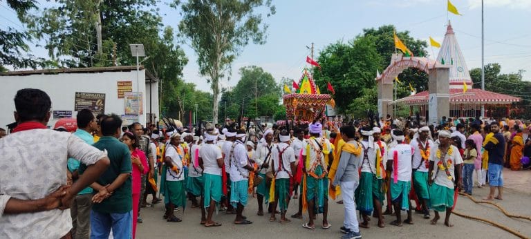 गोड्डा महागामा में श्रद्धा और उत्साह के साथ निकली भगवान जगन्नाथ की भव्य रथयात्रा