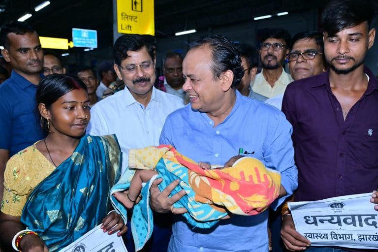 झारखंड में दिल की बीमारी से जूझ रहे 20 मासूमों को मिला नया जीवन, मुफ्त सर्जरी के लिए कोच्चि रवाना