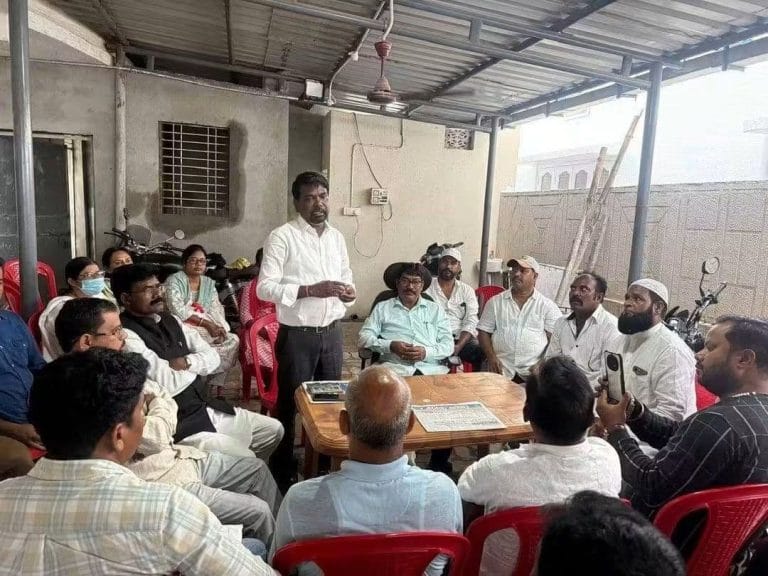 केंद्र सरकार के MMDR संशोधन विधेयक के खिलाफ कांके में कांग्रेस का शंखनाद: विधायक सुरेश बैठा की मौजूदगी में विरोध का ऐलान