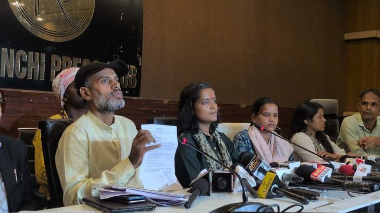 भर्ती परीक्षाओं में गड़बड़ी और पुलिसिया कार्रवाई पर भड़कीं अमीषा प्रसाद, मुख्यमंत्री से की छात्रों से मिलने की अपील